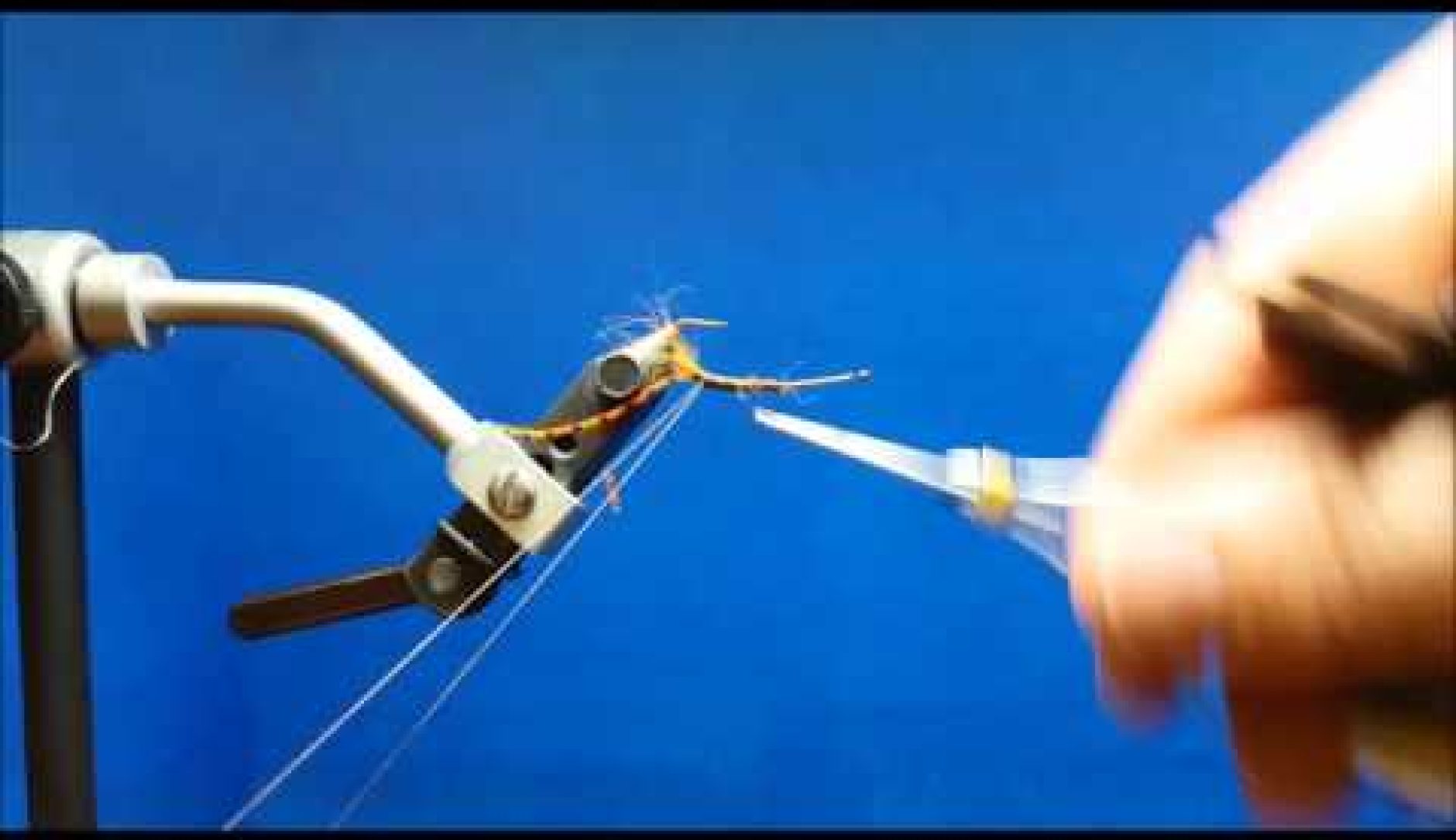 thumbnail image 2 of Kingfisher Fly Tying Dubbing Loop Spinner - Dual Hook Tool For Creating Perfect Fly Fishing Flies 2 of 14